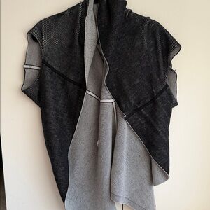 lululemon athletica Black and Gray Women's Top